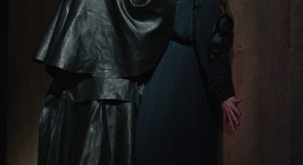 Julianna performs in Mozart's Don Giovanni in Los Angeles