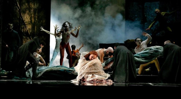 Julianna as Desdemona in Verdi's Otello performed in Seville, Spain
